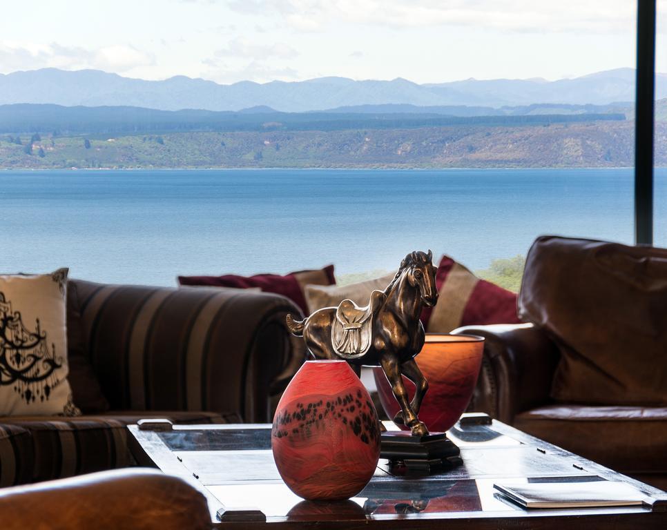 The Flying Trout Boutique Lodge Таупо Екстер'єр фото